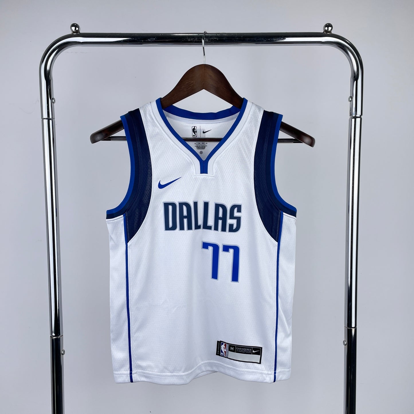 Dallas Mavericks “Big D” Kids Size