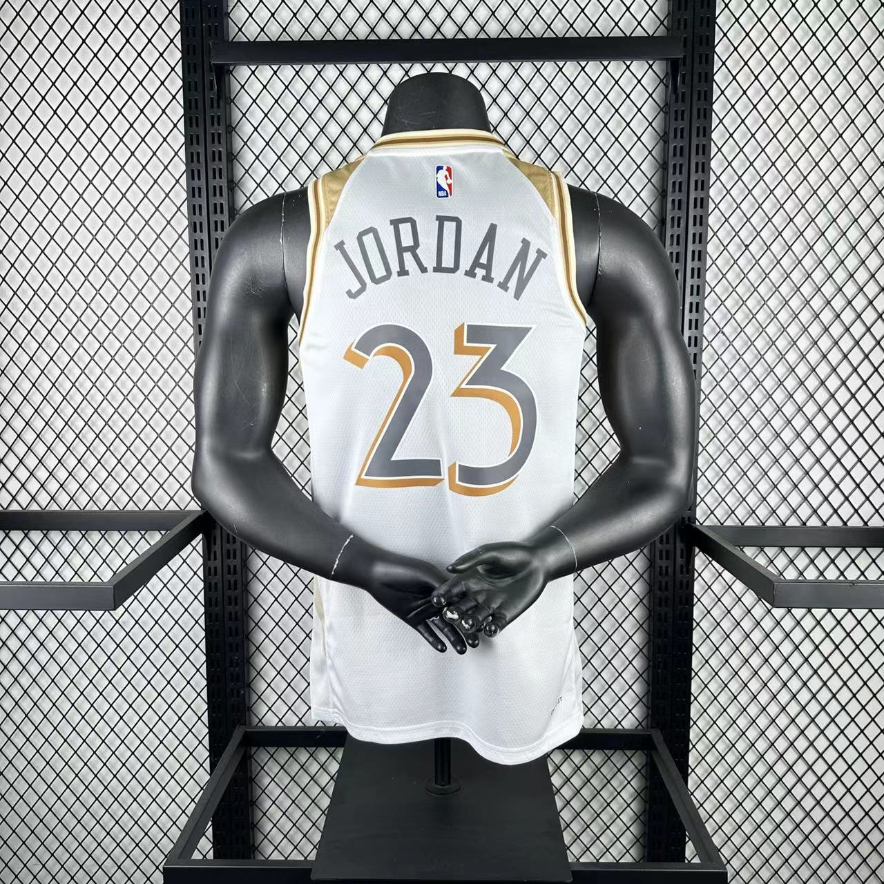 Chicago Bulls “Legacy White” Jersey