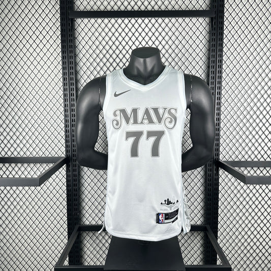 Dallas Mavericks “Urban Fade” Jersey